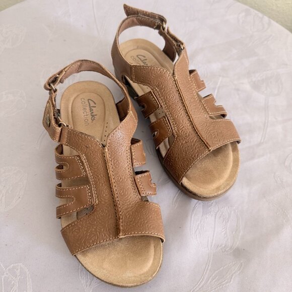 Clarks April Belle Ultimate Comfort Leather Sandals Tan Medium Womens Size 6.5 - Picture 2 of 6